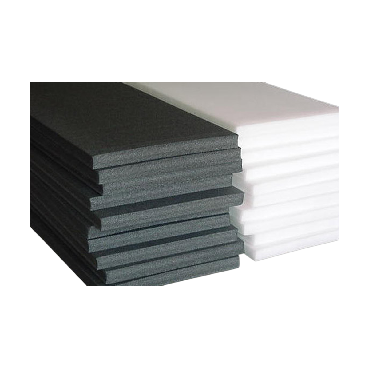 Placas de foam negra y blanca apiladas.